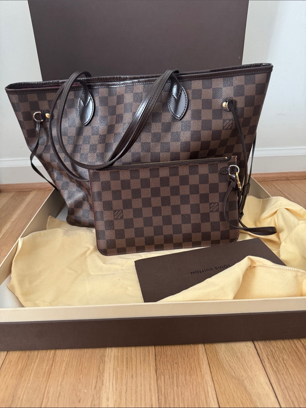 Louis Vuitton, *authentic* Brown Check Tote Bag with Wristlet